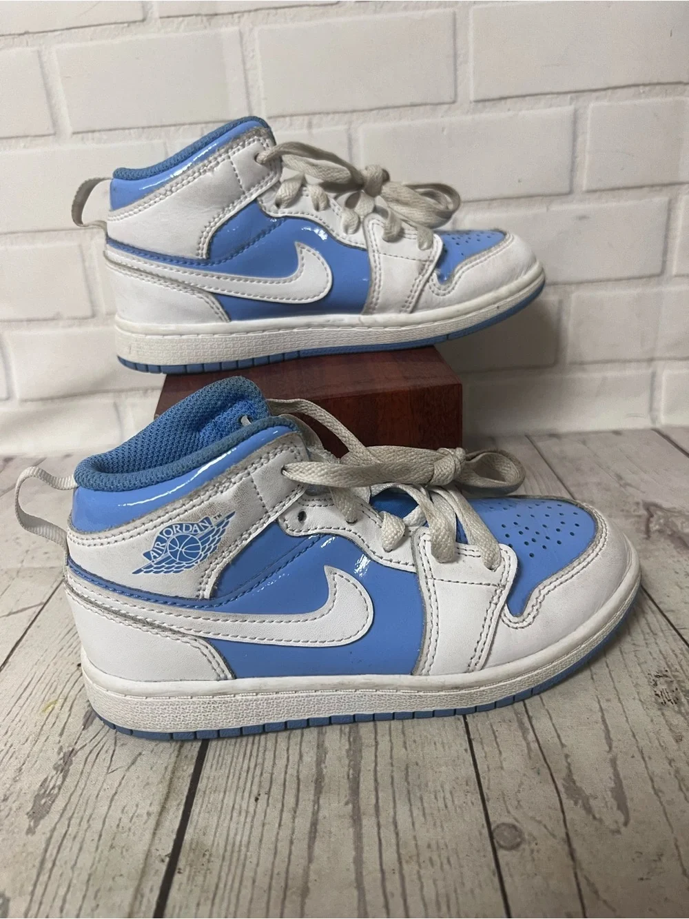 Nike Air Jordan 1 Mid White Legend Blue FZ3932-114 Kids Shoes size 12.5C